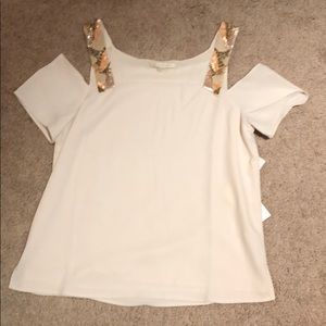 Beaded Sandra cold shoulder shirt. Ivory